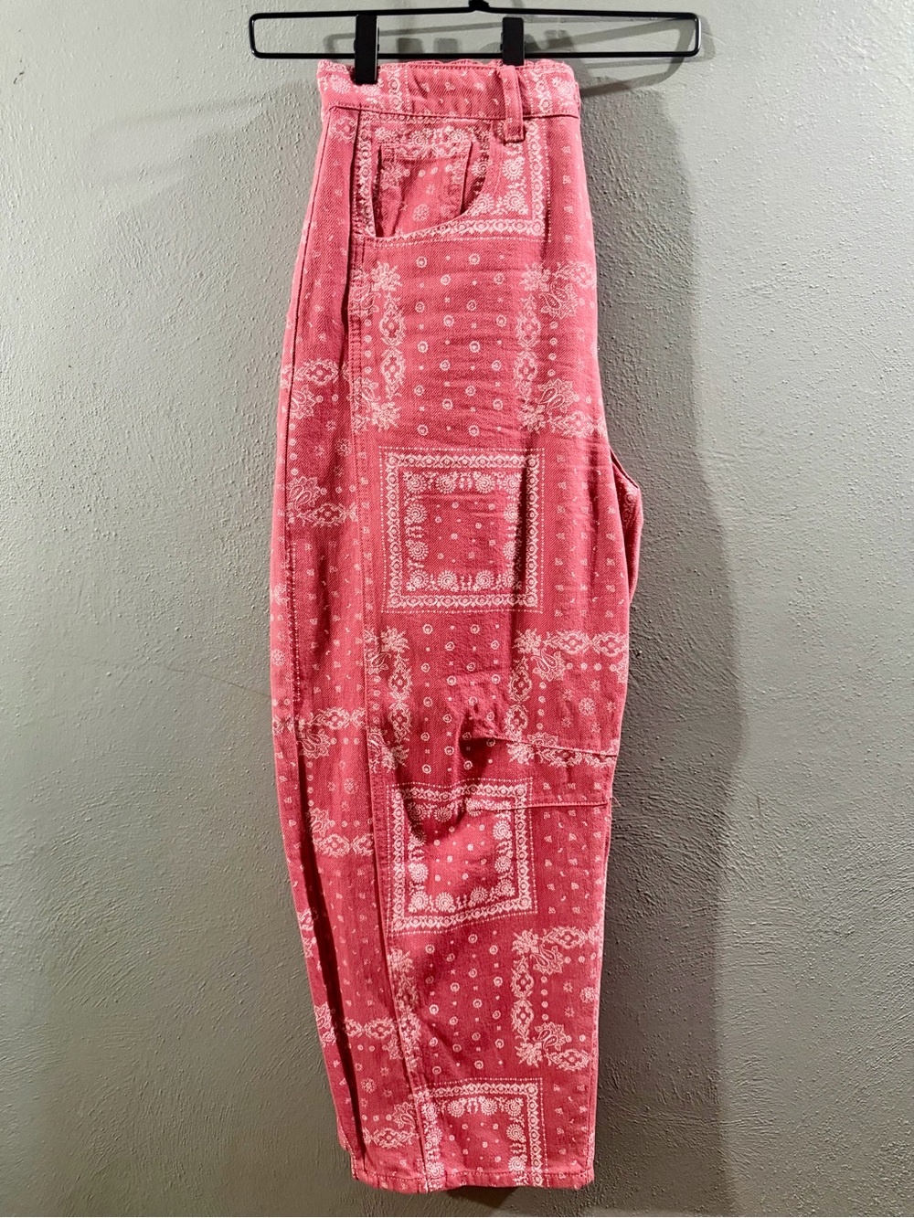 Easel Rusted Red Bandana-Print Barrel Jeans